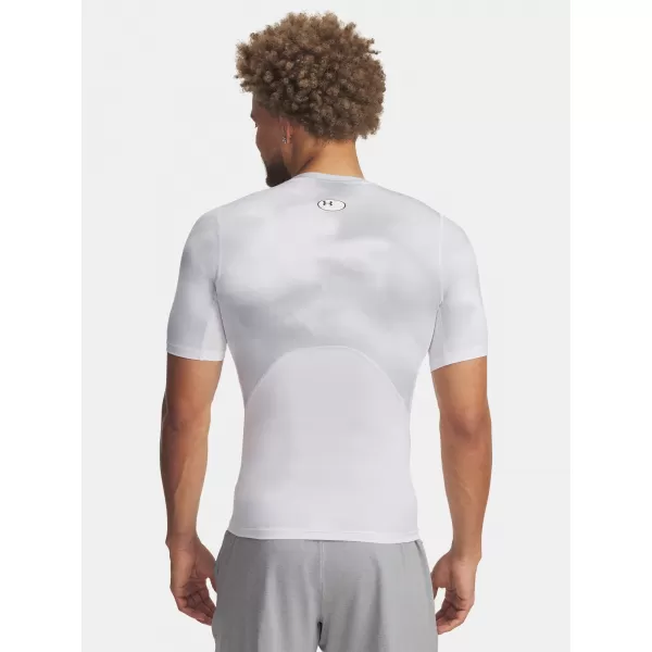  Herren-T-Shirt UNDER ARMOUR UA HG ARMOUR PRINTED SS 1383321-101 WEIß 