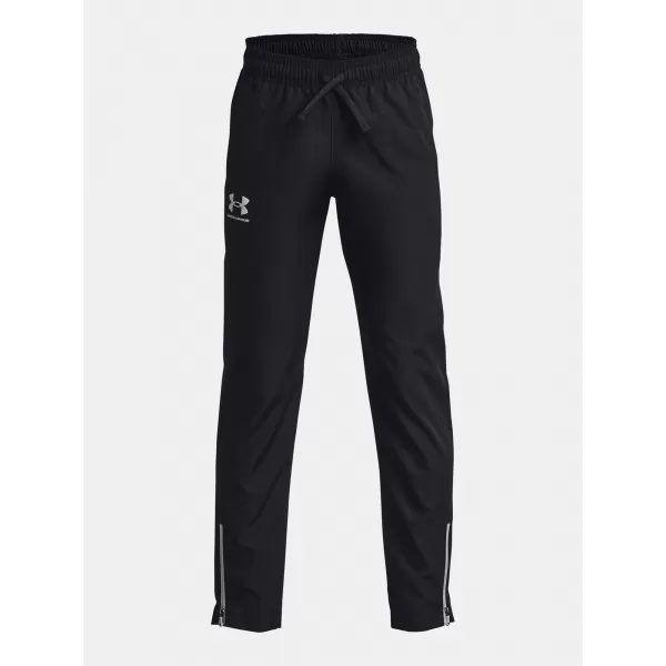  Hosen für Jungen UNDER ARMOUR UA SPORTSTYLE WOVEN PANTS 1370184-001 SCHWARZ 
