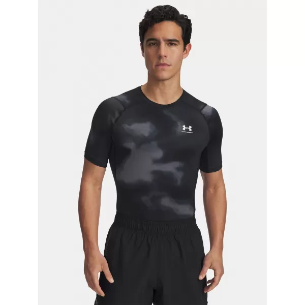  Herren-T-Shirt UNDER ARMOUR UA HG ARMOUR PRINTED SS 1383321-003 SCHWARZ 