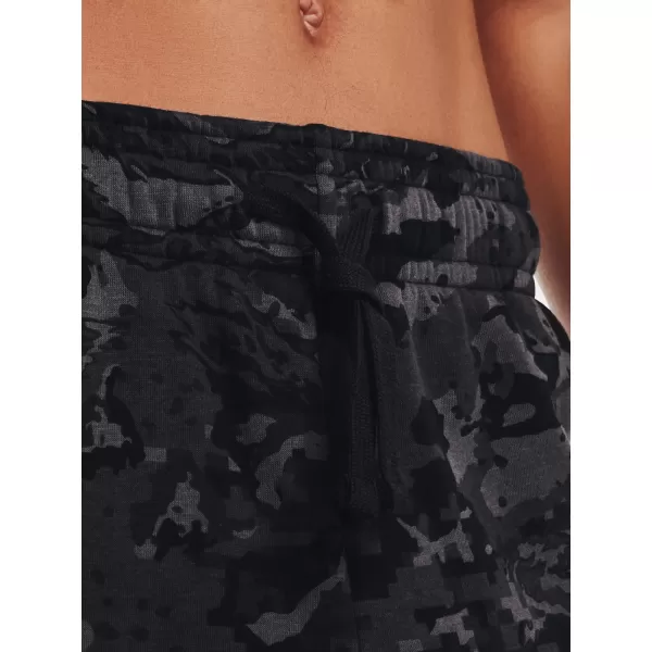  Herren-Jogginghose UNDER ARMOUR RIVAL FLC CAMO SCRIPT JGR 1366313-001 SCHWARZ 