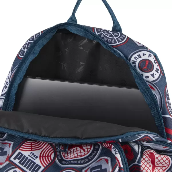  Rucksack PUMA ACADEMY AOP BACKPACK 09115027 MITTERNACHTSBENZIN/FÜR ALLE ZEITEN ROT/LAUFABZEICHEN AOP 