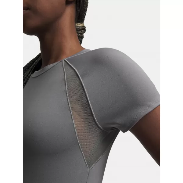  Damen-T-Shirt UNDER ARMOUR MOTION MESH SS 6011045-709 GRÜN 