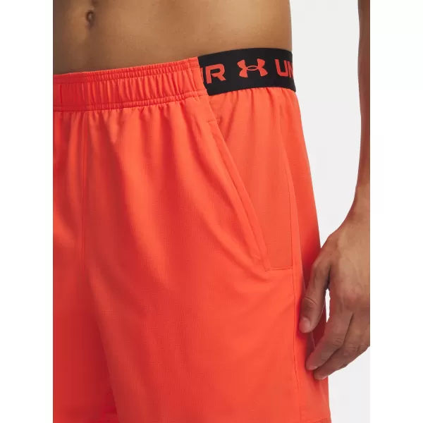  Herrenshorts UNDER ARMOUR VANISH WOVEN 6IN SHORTS 1373718-690 ROT 