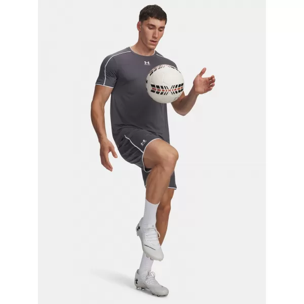  Herrenshorts UNDER ARMOUR M CHALLENGER TRAIN SHORT 6009896-025 GRAU 