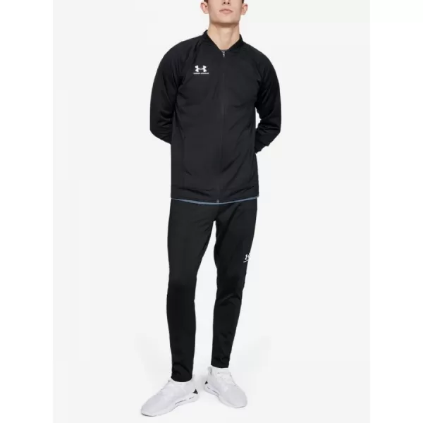  Herrenjacke UNDER ARMOUR CHALLENGER III JACKET 1343919-001 SCHWARZ 