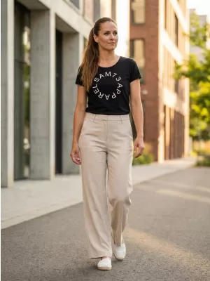 Frauen t -Shirt mit kurzen Ärmeln SAM 73 ARIAS WT 825 SCHWARZ