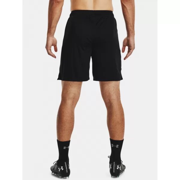  Herrenshorts UNDER ARMOUR CHALLENGER CORE SHORT 1372691-001 SCHWARZ 