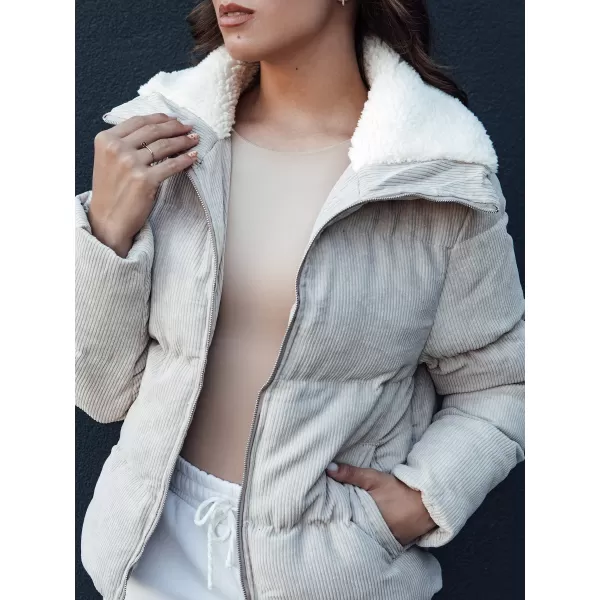  Frauenjacke DSTREET TRENDYGLAM TY4358 BEIGE 