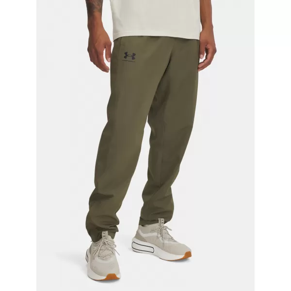  Sporthose für Herren UNDER ARMOUR RIVAL WVN WINDBREAKER PN 1390150-390 GRÜN 