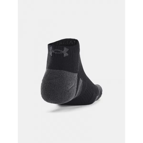  Socken UNDER ARMOUR PERFORMANCE TECH LOW (3 PÁRY) 1379504-001 SCHWARZ 