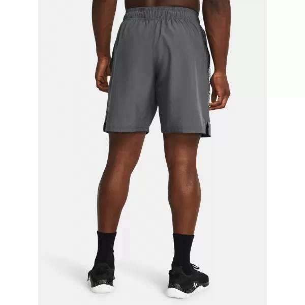  Herrenshorts UNDER ARMOUR WOVEN WDMK SHORTS 1383356-025 GRAU 