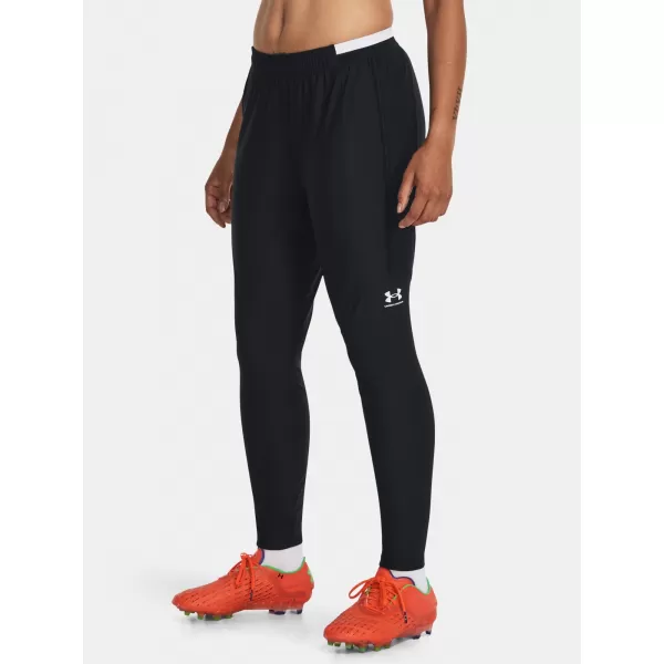  Sporthose für Damen UNDER ARMOUR WS CHALLENGER PRO PANT 1380509-001 SCHWARZ 