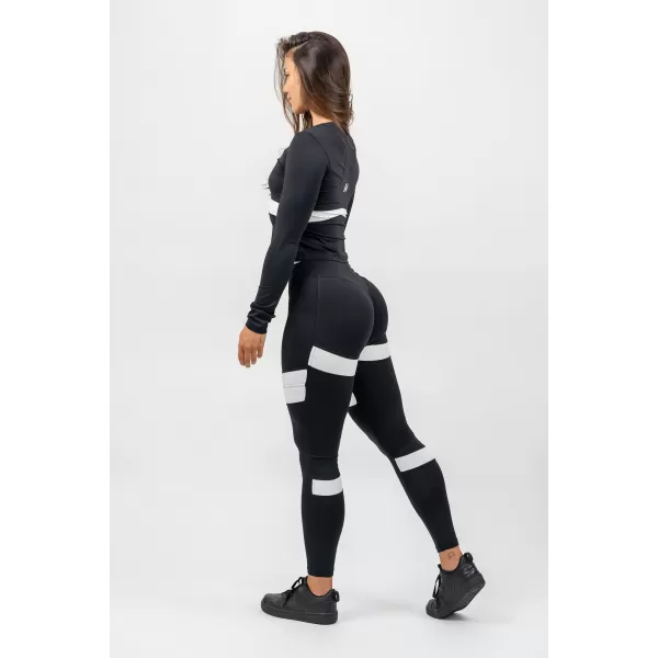  Schwarzes Top mit langen Ärmeln TRUE HERO 242 BLACK Nebbia 
