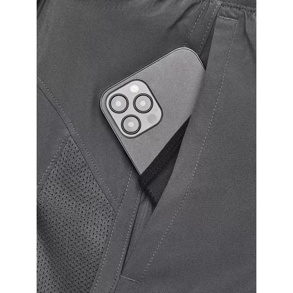  Herrenshorts UNDER ARMOUR LAUNCH 5'' SHORTS 1382617-025 GRAU 